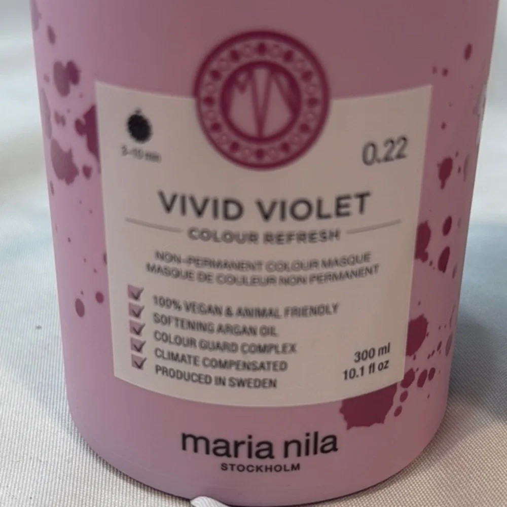 Maria Nila Stockholm, Vivid Violet & White Mix Color Refresh Hair Care Set, USED